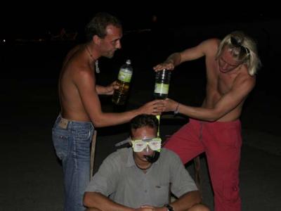 Tino & Ric giving Remko his snorkel test
